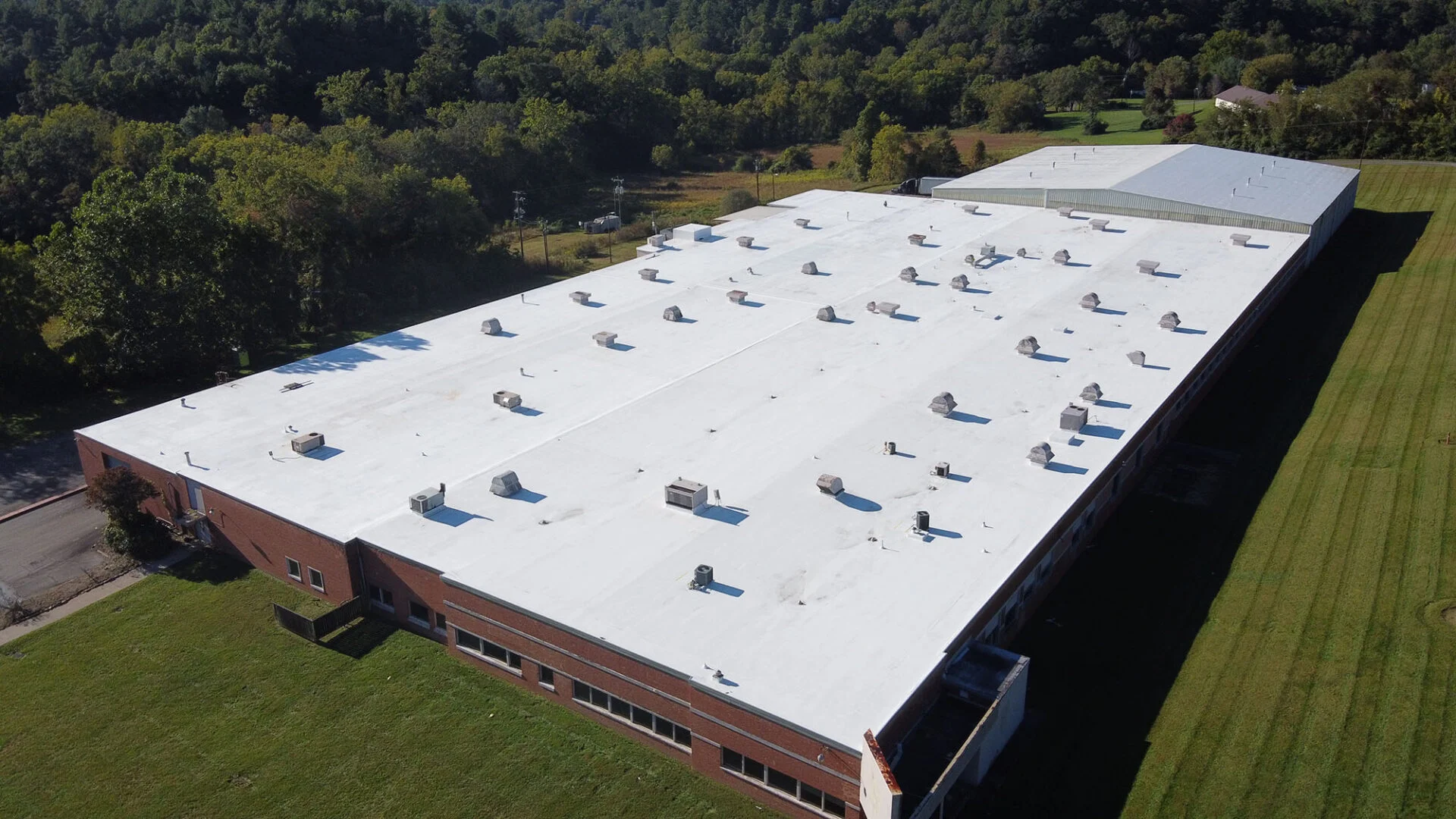 Carlisle SynTec commercial roofing image