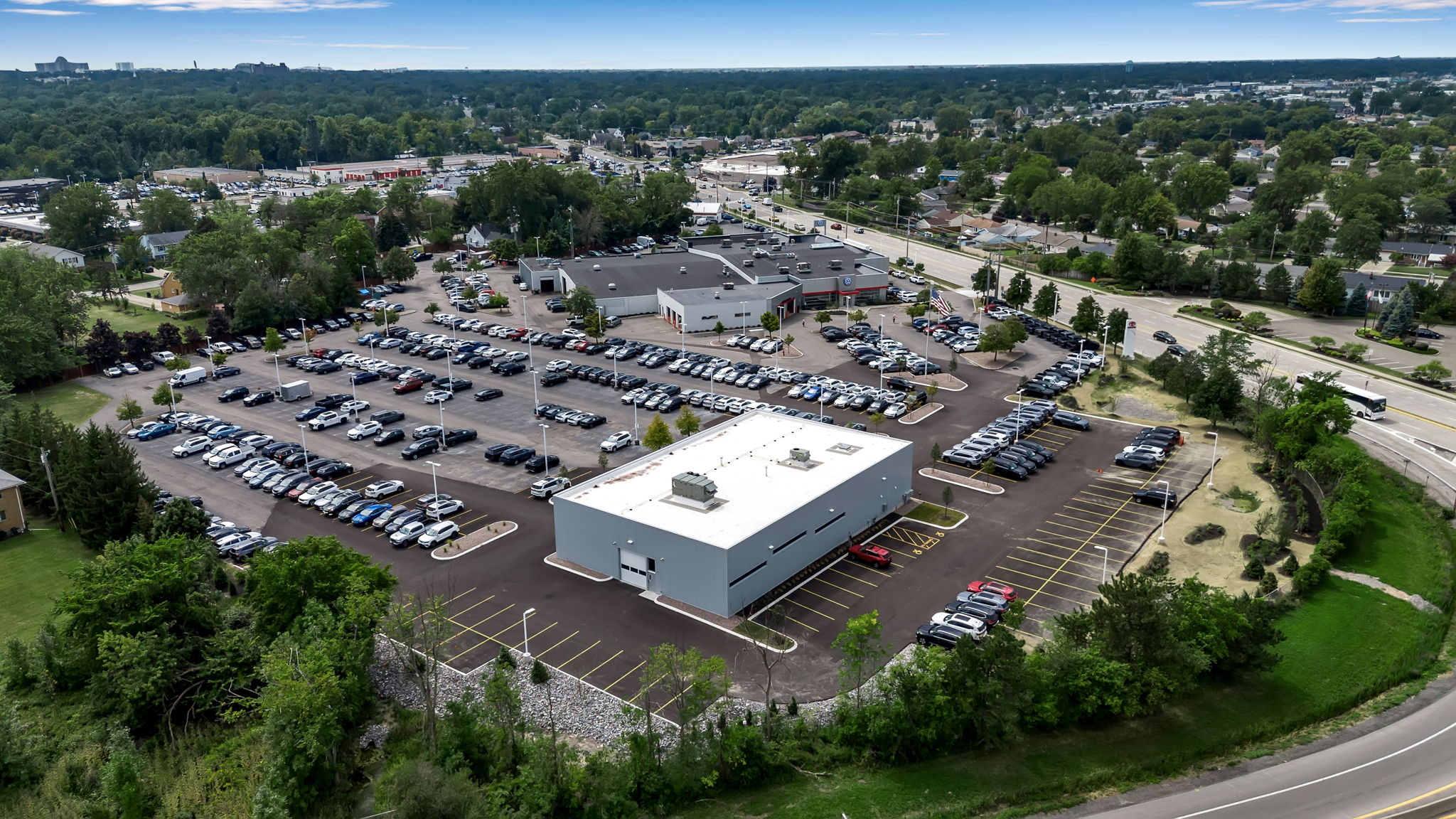 Auto Dealership Roofing commercial roofing image